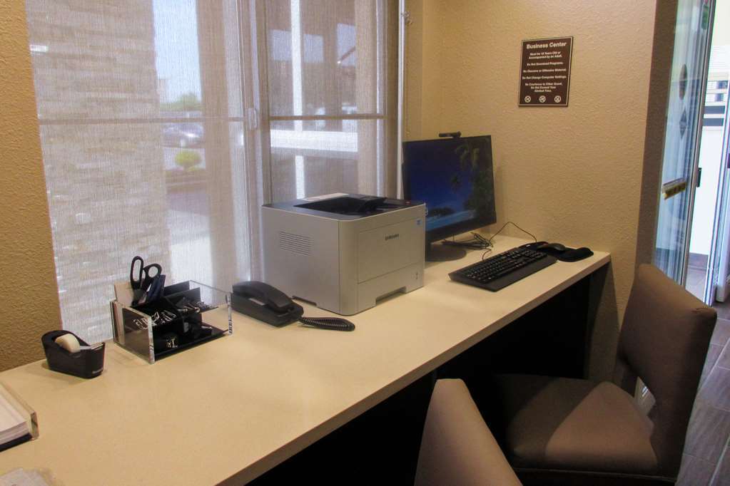 Comfort Inn Dekalb - Adjacent The University Faciliteter billede